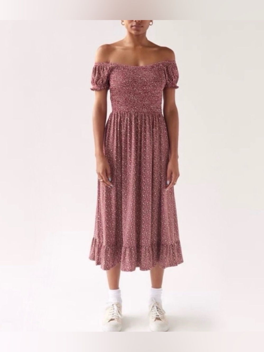 UO Tessie Burgundy Floral Smocked Puff Sleeve Midi Dress